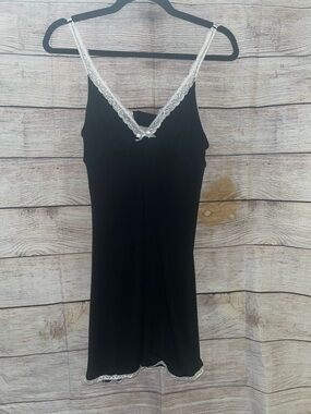 🤎3/$10 Honeydew Intimates Black Slip with White Lace Trim Size Large